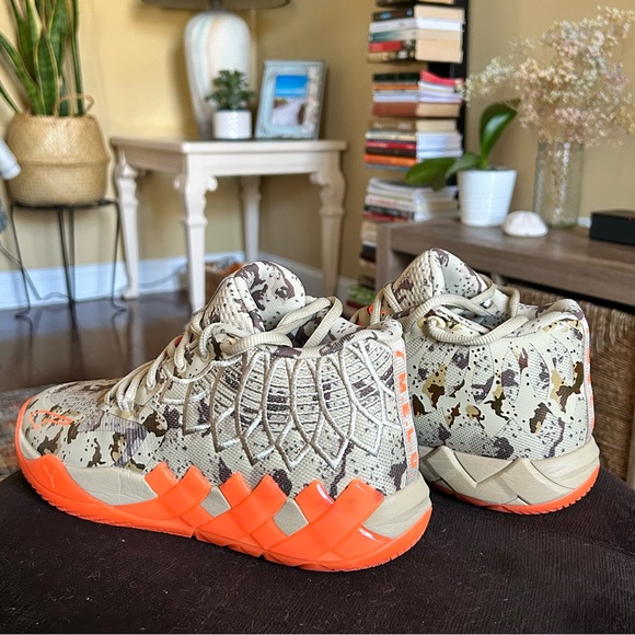 RARE PUMA Lamelo Ball Mb.01 Camo Basketball Sneakers with Orange XXX Accents main image 6